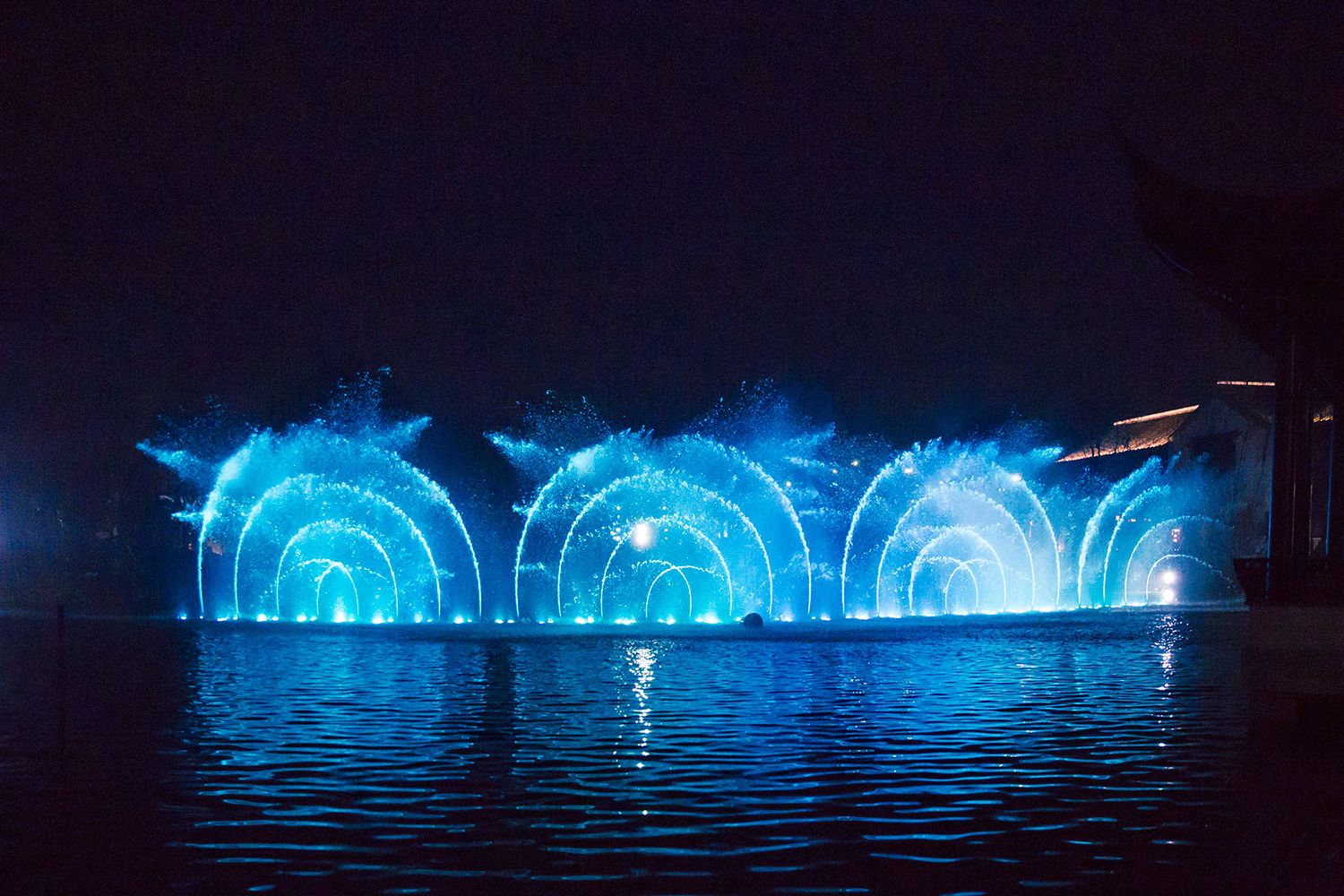 浙江新西塘水街亮化方案